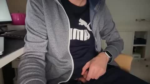 wet_adidasboy online show from 12/04/25, 08:23