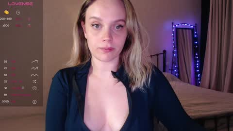Lana online show from 12/02/24, 06:43