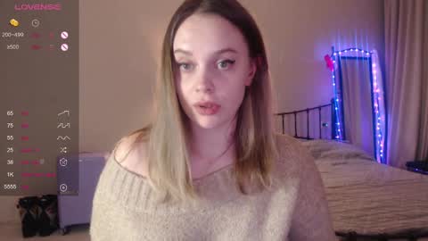 Lana online show from 02/11/25, 06:55