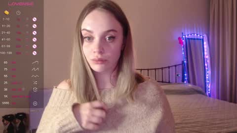 Lana online show from 02/12/25, 03:27