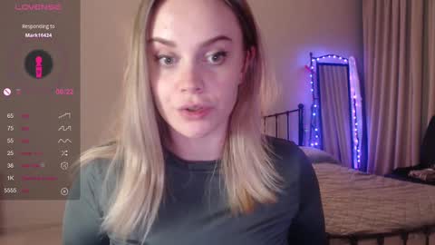 Lana online show from 02/20/25, 08:03