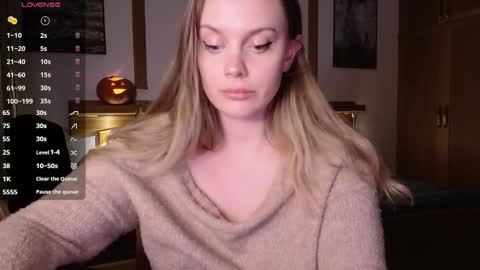 Lana online show from 10/16/25, 06:42