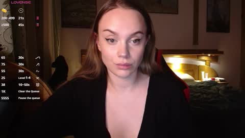 Lana online show from 12/02/25, 05:19