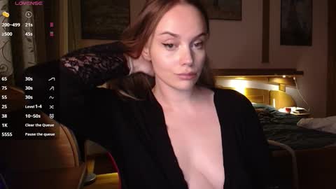 Lana online show from 12/03/25, 08:29