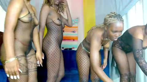 Snapshot of wet_princess1 chatting on 04/07/26, 08:15 NAYA online show from 04/07/26, 08:15