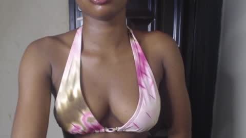 Bella online show from 04/19/26, 08:02