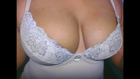 wetfatpussy_ online show from 04/25/26, 07:00