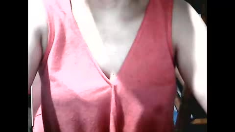 Snapshot of wethornypussy4u chatting on 11/17/25, 12:38 wethornypussy4u online show from 11/17/25, 12:38