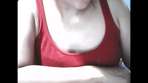 Snapshot of wethornypussy4u chatting on 11/23/25, 12:16 wethornypussy4u online show from 11/23/25, 12:16