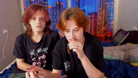 Snapshot of wettee_foxs chatting on 09/20/25, 12:39 wettee_foxs online show from 09/20/25, 12:39