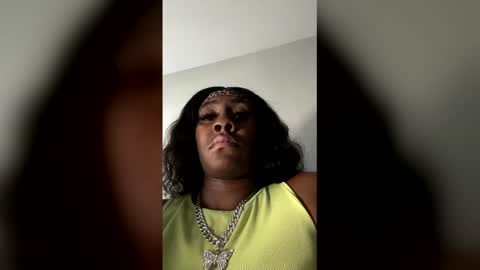 Foreignthababyy online show from 04/13/26, 07:52