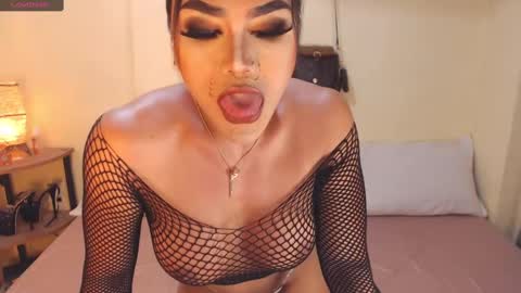 sam sugar online show from 12/12/24, 11:47