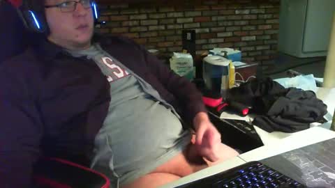 whateverdude555 online show from 11/06/25, 02:45