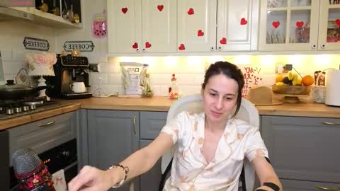 Victoria Maria online show from 02/07/26, 02:15