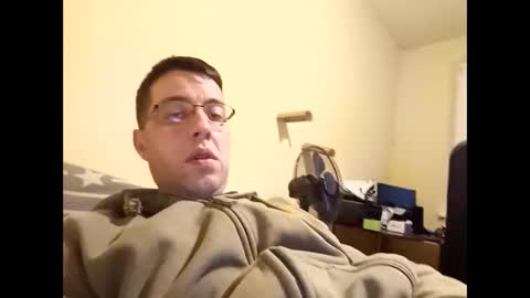 Snapshot of whatwouldyouliketosee chatting on 01/17/25, 06:26 stoffy online show from 01/17/25, 06:26