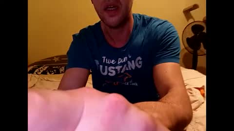 Snapshot of whatwouldyouliketosee chatting on 02/02/25, 10:06 stoffy online show from 02/02/25, 10:06