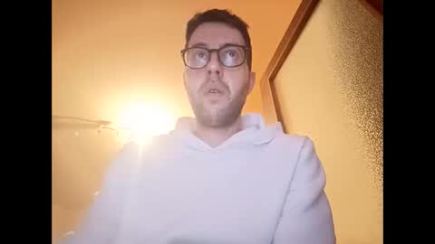 Snapshot of whatwouldyouliketosee chatting on 11/23/25, 03:45 stoffy online show from 11/23/25, 03:45