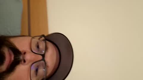 wheely19871606 online show from 03/11/25, 09:15