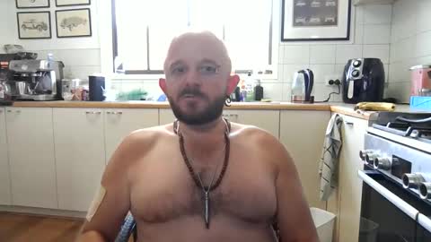 Snapshot of wheelzie chatting on 11/15/25, 03:26 wheelzie online show from 11/15/25, 03:26