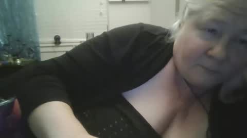 whipsnap19 online show from 11/29/25, 09:45