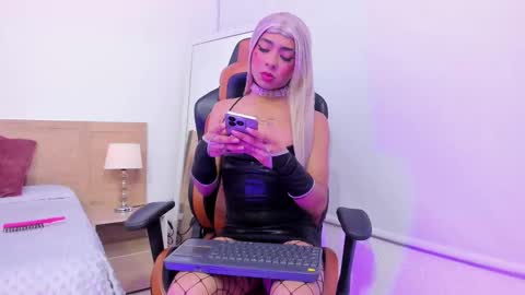 Nova online show from 02/04/26, 04:40