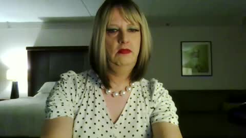 Whisper online show from 01/03/25, 06:44