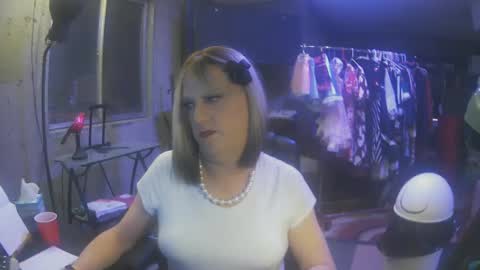 Whisper online show from 02/09/25, 03:22