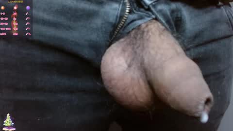 Snapshot of whispers_caplan chatting on 01/11/25, 10:18 yors online show from 01/11/25, 10:18