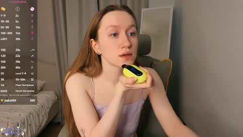 white_bueno online show from 06/20/26, 05:43
