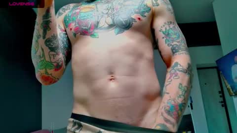 Max online show from 10/07/25, 12:02