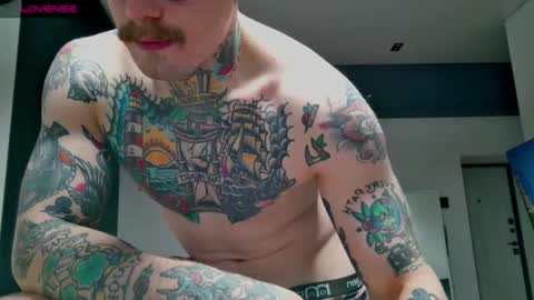 Max online show from 10/17/25, 02:48