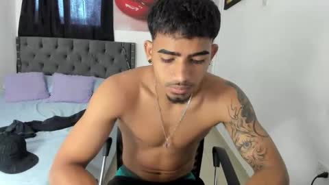 white online show from 05/05/26, 05:43