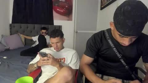 white online show from 05/25/26, 04:29