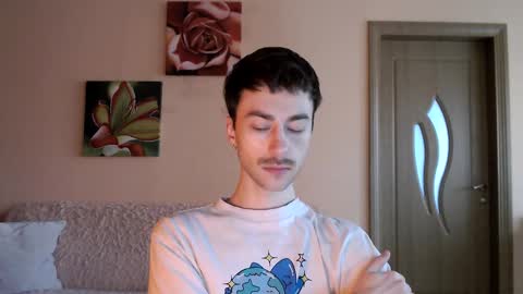 Snapshot of white_sport chatting on 12/18/25, 12:00 Tom online show from 12/18/25, 12:00