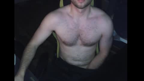 Snapshot of white_wolf_6 chatting on 12/01/25, 06:35 xoAresox online show from 12/01/25, 06:35