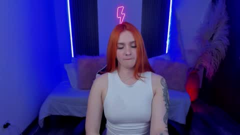 Snapshot of whiteatenea chatting on 11/12/25, 06:25 whiteatenea online show from 11/12/25, 06:25