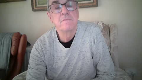 Snapshot of whitebriefs009 chatting on 05/14/26, 09:38 whitebriefs009 online show from 05/14/26, 09:38