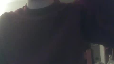 Snapshot of whiteduke81 chatting on 01/19/25, 10:28 Whiteduke online show from 01/19/25, 10:28