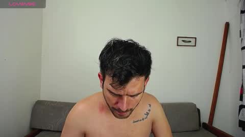 Dylan white online show from 01/10/25, 07:54