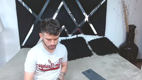 Dylan white online show from 02/05/25, 11:39