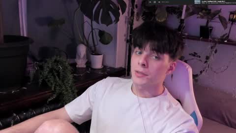 Gus online show from 12/04/24, 05:33