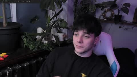 Snapshot of whiteegrimm chatting on 01/16/25, 05:55 Gus online show from 01/16/25, 05:55