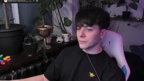 Snapshot of whiteegrimm chatting on 01/20/25, 08:40 Gus online show from 01/20/25, 08:40