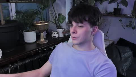 Snapshot of whiteegrimm chatting on 01/30/25, 09:25 Gus online show from 01/30/25, 09:25