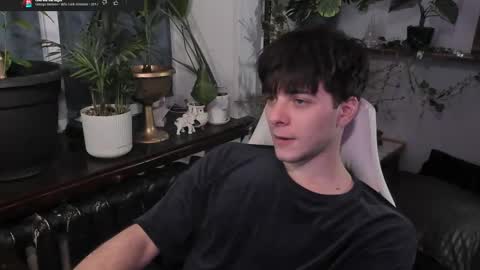 Snapshot of whiteegrimm chatting on 02/11/25, 10:07 Gus online show from 02/11/25, 10:07