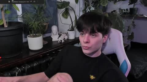 Snapshot of whiteegrimm chatting on 02/20/25, 07:41 Gus online show from 02/20/25, 07:41