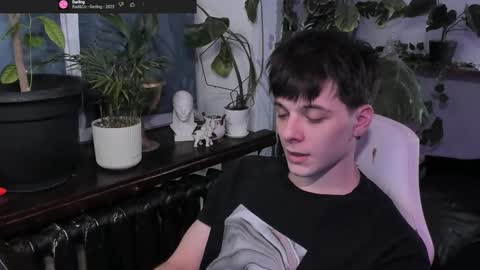 Snapshot of whiteegrimm chatting on 02/22/25, 07:03 Gus online show from 02/22/25, 07:03