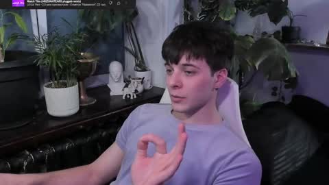 Snapshot of whiteegrimm chatting on 03/08/25, 08:46 Gus online show from 03/08/25, 08:46