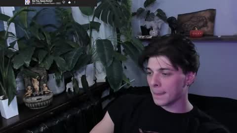 Snapshot of whiteegrimm chatting on 11/20/25, 10:31 Gus online show from 11/20/25, 10:31