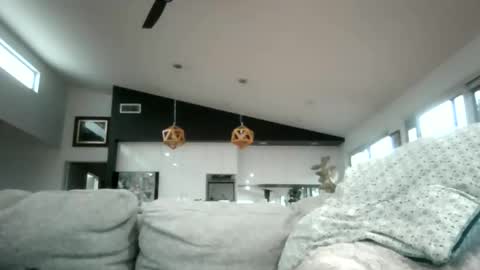 Snapshot of whitepantyman1973 chatting on 05/17/26, 09:44 whitepantyman1973 online show from 05/17/26, 09:44